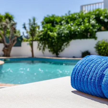 Sun Poolhouse 3*